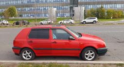 Volkswagen Golf 1994 года за 1 350 000 тг. в Астана – фото 2