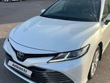 Toyota Camry 2020 года за 14 500 000 тг. в Астана – фото 2