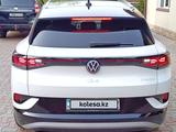 Volkswagen ID.4 2023 года за 12 990 000 тг. в Алматы – фото 2