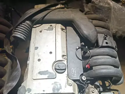 Двигатель Mercedes benz 2.8 24V M104 E28 + за 400 000 тг. в Тараз