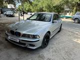 BMW 528 2000 годаүшін3 100 000 тг. в Шымкент – фото 2