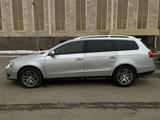 Volkswagen Passat 2007 годаүшін4 200 000 тг. в Уральск – фото 2