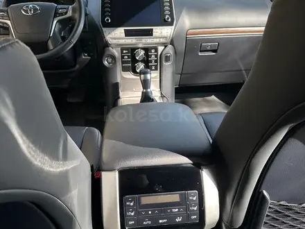 Toyota Land Cruiser Prado 2022 года за 40 100 000 тг. в Алматы – фото 24