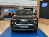 Toyota Highlander Luxe 2025 года за 43 790 000 тг. в Астана