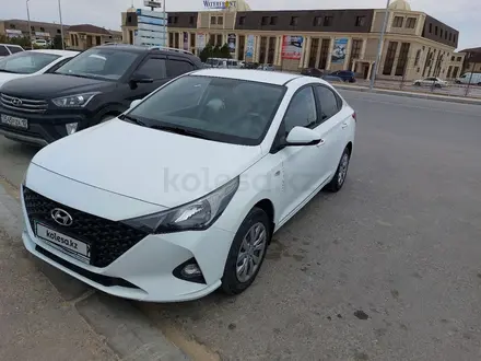 Hyundai Accent 2021 года за 6 300 000 тг. в Актау – фото 2