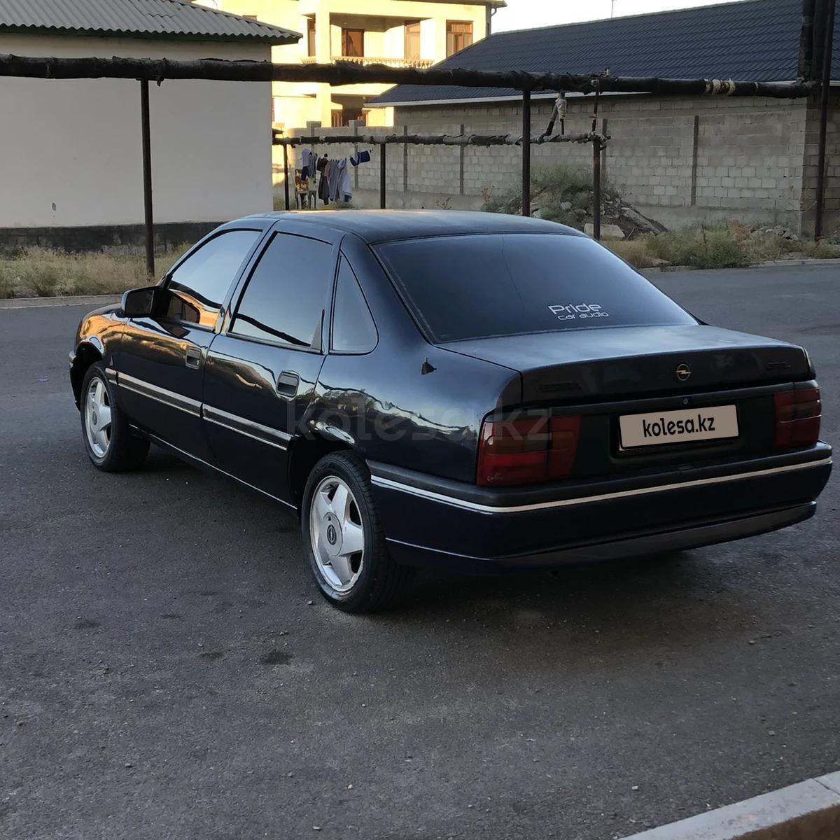 Opel Vectra 1992 г.