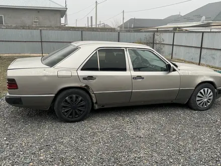 Mercedes-Benz E 230 1992 года за 950 000 тг. в Кордай – фото 8