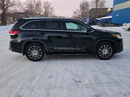 Toyota Highlander 2018 года за 22 500 000 тг. в Усть-Каменогорск – фото 2