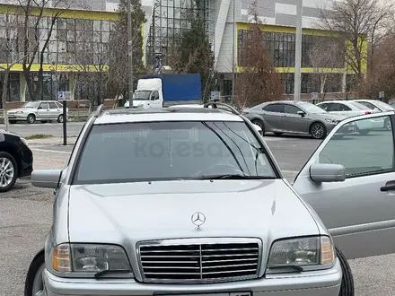 Mercedes-Benz C 200 1998 года за 3 300 000 тг. в Шымкент – фото 15