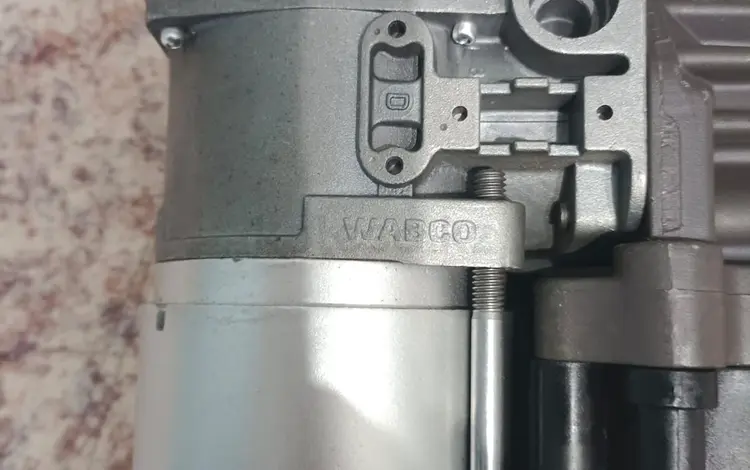 Компрессор пневмы мерседес W218 CLS W212үшін255 000 тг. в Астана