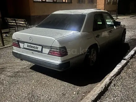 Mercedes-Benz E 200 1992 года за 1 500 000 тг. в Кентау – фото 7