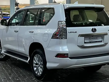 Lexus GX 460 2022 года за 44 000 000 тг. в Алматы – фото 6