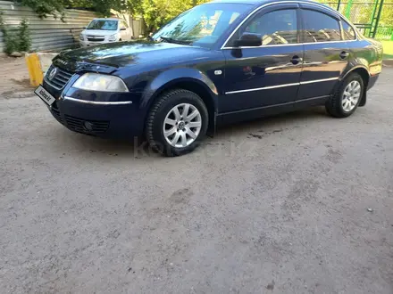 Volkswagen Passat 2003 года за 2 800 000 тг. в Астана – фото 2