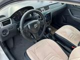 Skoda Rapid 2015 года за 5 000 000 тг. в Актобе – фото 3