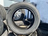Комплект летних шин, колёса 235/55 R19 из Японии. за 90 000 тг. в Караганда