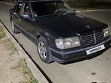 Mercedes-Benz E 230 1989 годаfor1 150 000 тг. в Павлодар