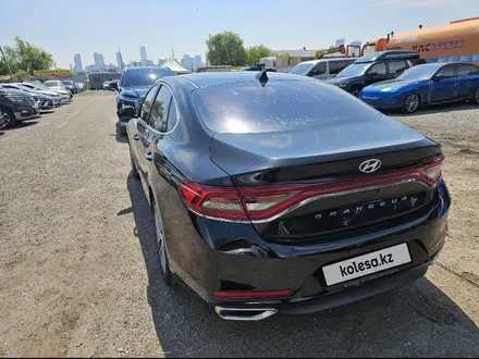Hyundai Grandeur 2018 года за 11 700 000 тг. в Алматы – фото 14