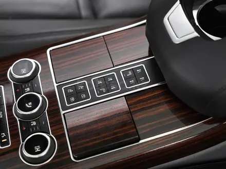 Land Rover Range Rover 2014 года за 30 000 000 тг. в Алматы – фото 17