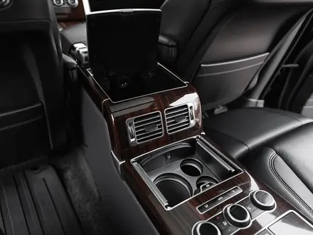 Land Rover Range Rover 2014 года за 30 000 000 тг. в Алматы – фото 21