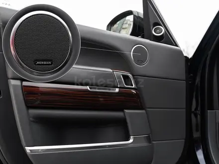 Land Rover Range Rover 2014 года за 30 000 000 тг. в Алматы – фото 25
