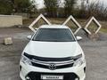 Toyota Camry 2017 годаfor11 500 000 тг. в Шымкент – фото 2