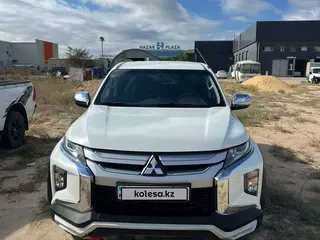 Mitsubishi L200, 2023