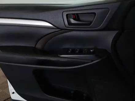 Toyota Highlander 2014 года за 12 990 000 тг. в Шымкент – фото 25