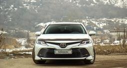 Toyota Camry 2020 года за 14 100 000 тг. в Алматы