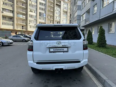 Toyota 4Runner 2021 года за 22 000 000 тг. в Алматы – фото 15