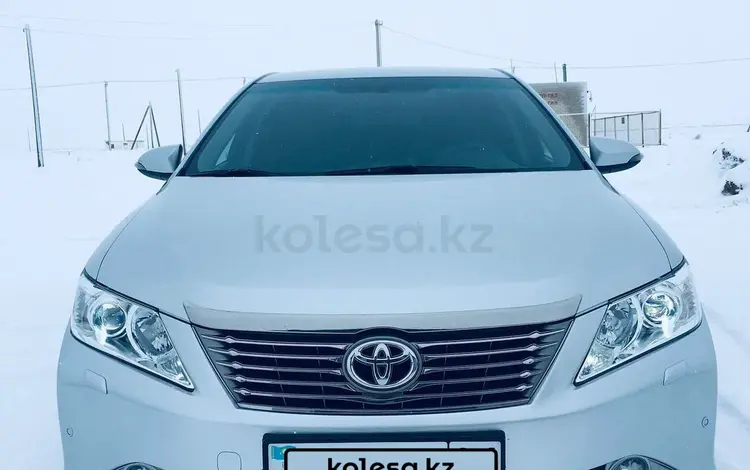 Toyota Camry 2013 года за 10 800 000 тг. в Актобе