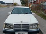 Mercedes-Benz E 230 1989 годаүшін600 000 тг. в Алматы