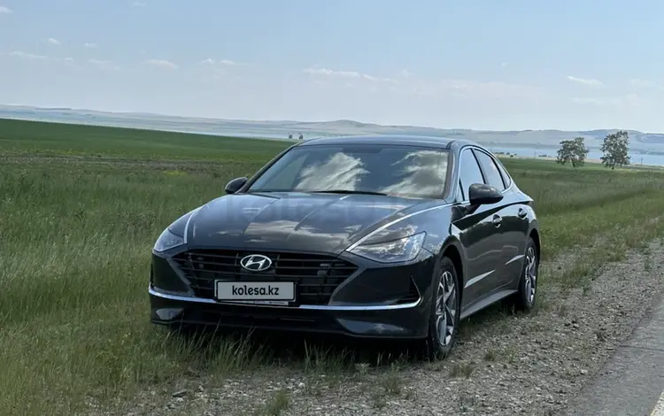 Hyundai Sonata 2023 года за 11 750 000 тг. в Астана