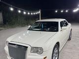 Chrysler 300C 2005 года за 4 500 000 тг. в Шымкент – фото 3