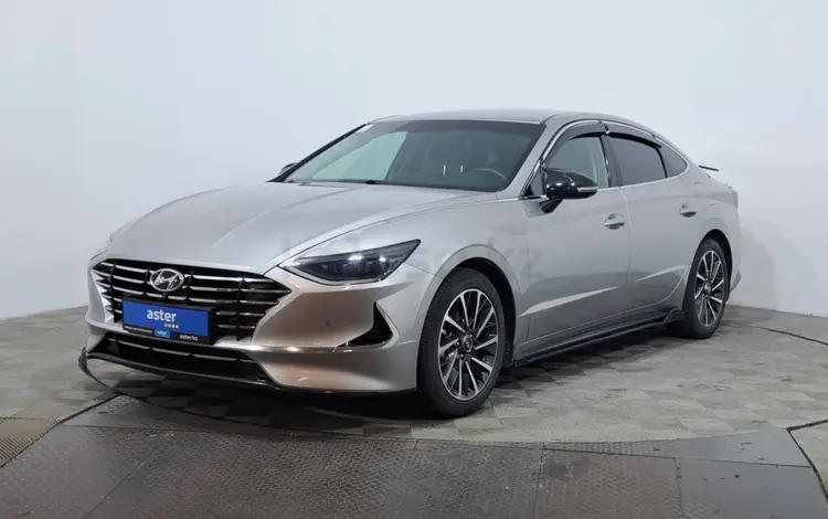 Hyundai Sonata 2020 года за 11 710 000 тг. в Астана