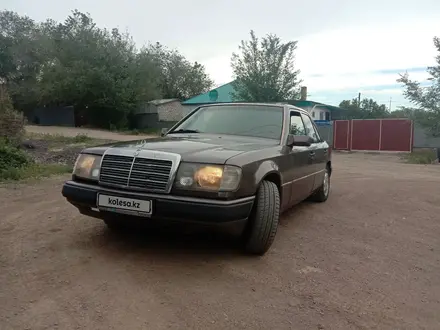 Mercedes-Benz E 280 1993 года за 1 800 000 тг. в Семей