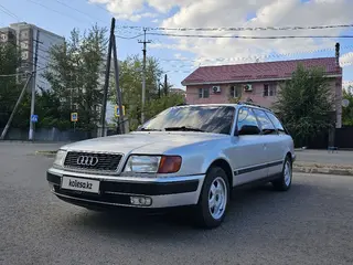 Audi 100