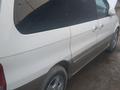 Kia Carnival 2001 годаүшін1 950 000 тг. в Жетысай – фото 4