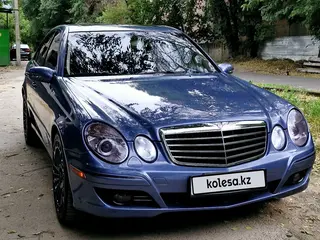 Mercedes-Benz E 320