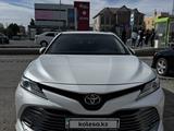 Toyota Camry 2019 года за 14 000 000 тг. в Атырау