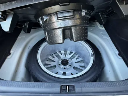 Toyota Camry 2019 года за 14 000 000 тг. в Атырау – фото 12
