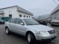 Volkswagen Passat 2005 годаfor2 800 000 тг. в Караганда – фото 3