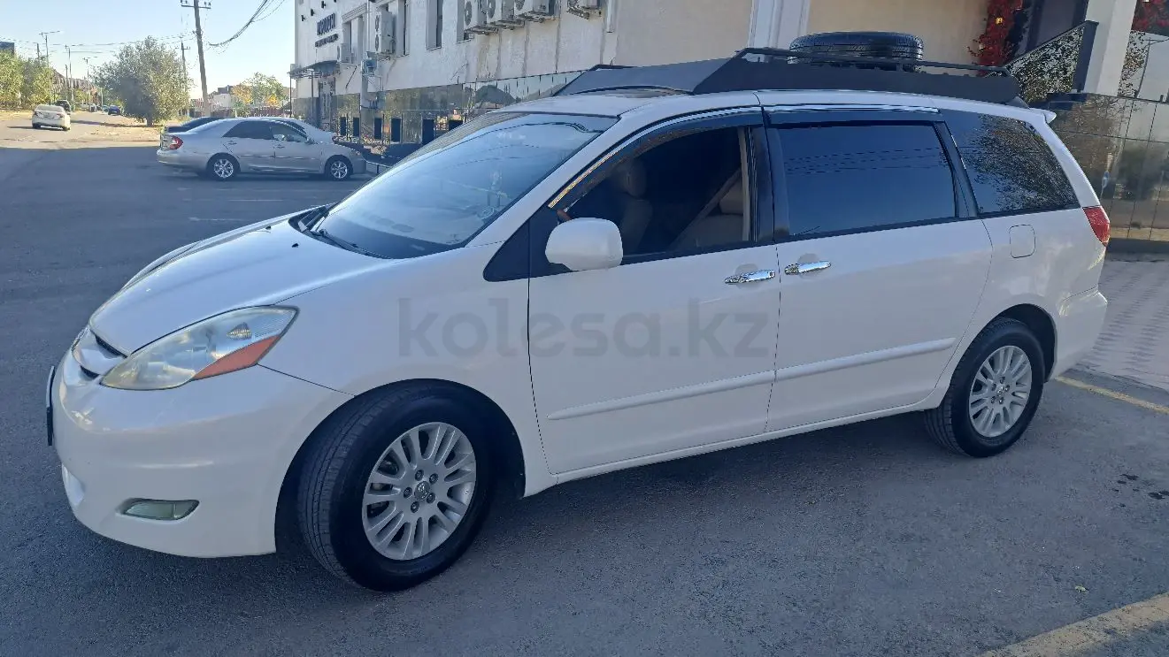 Toyota Sienna, 2007