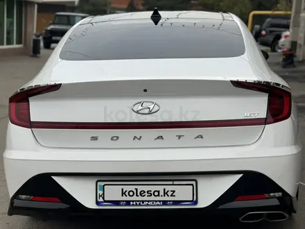 Hyundai Sonata 2021 года за 12 500 000 тг. в Алматы – фото 4