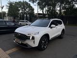 Hyundai Santa Fe 2023 года за 21 000 000 тг. в Алматы