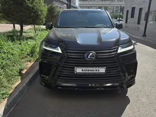 Lexus LX 600