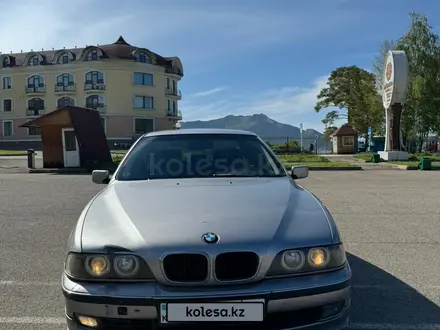 BMW 520 1998 года за 2 300 000 тг. в Астана – фото 5