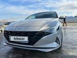 Hyundai Elantra 2022 года за 9 700 000 тг. в Атырау