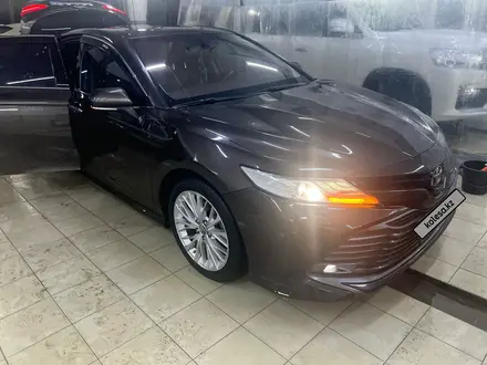 Toyota Camry 2018 года за 13 500 000 тг. в Тараз – фото 7