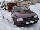 Volkswagen Golf 1993 годаfor950 000 тг. в Усть-Каменогорск