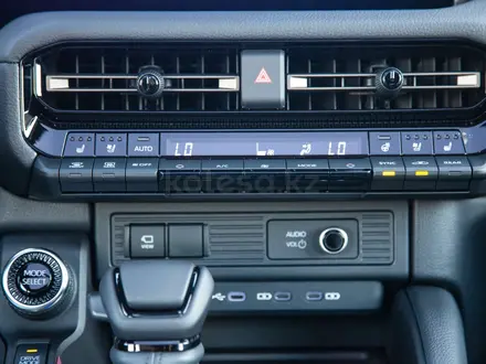 Toyota Land Cruiser Prado Luxe 2025 года за 47 995 545 тг. в Алматы – фото 9